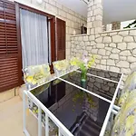 Mari Διαμέρισμα *